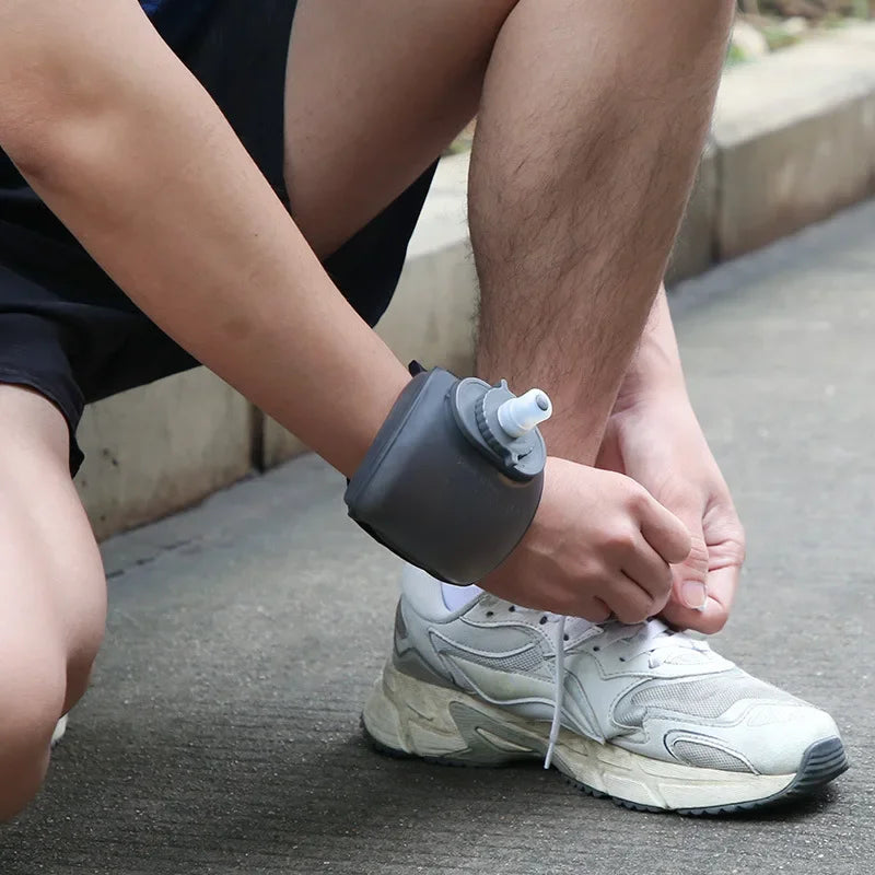 Trendstep WristBottle™ – bärbar vattenflaska för träning